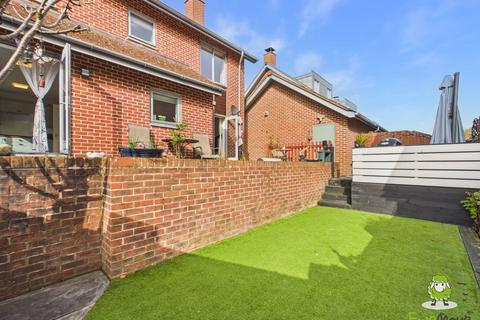 undefined, MAILING WAY, BASINGSTOKE, HAMPSHIRE, RG24