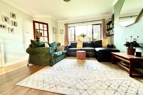 undefined, Manor Park, Maids Moreton, MK18
