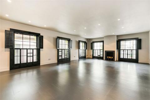 4 bedroom house to rent, Queen's Gate Place Mews, London SW7