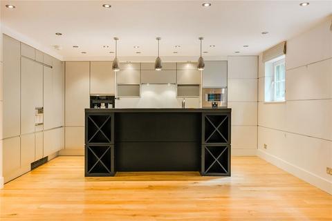 4 bedroom house to rent, Queen's Gate Place Mews, London SW7