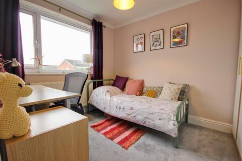 3 bedroom terraced house for sale, Grove Park, Beverley