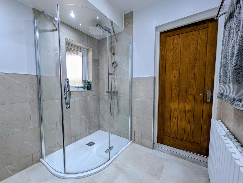 Utility/Bathroom