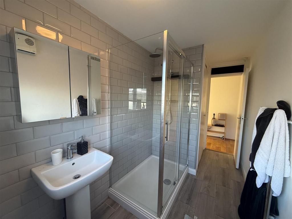 Bathroom.jpeg
