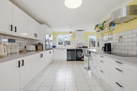 3 bedroom terraced house for sale, Beech Avenue, Halstead, CO9