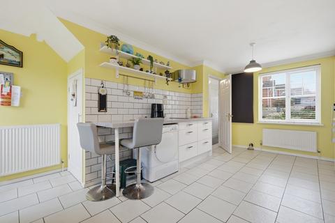 3 bedroom terraced house for sale, Beech Avenue, Halstead, CO9