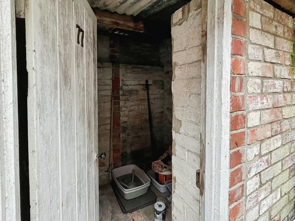 Outbuilding