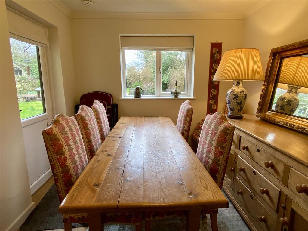 Dining Room.jpeg