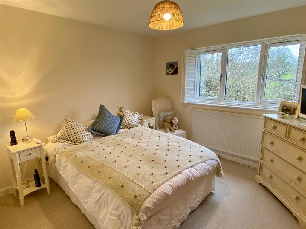 Bedroom 1.jpeg