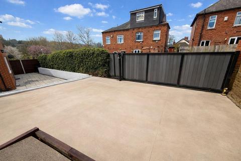 undefined, Ring Road, Leeds, LS12