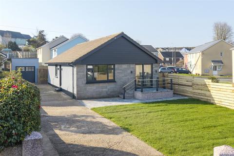 2 bedroom bungalow for sale, Silverstream Drive, Hakin, Milford Haven, Pembrokeshire, SA73