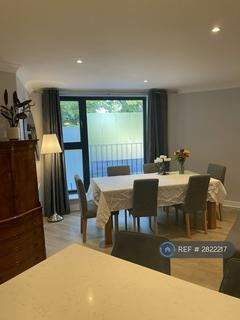 2 bedroom flat to rent, Herne Hill, London, SE24