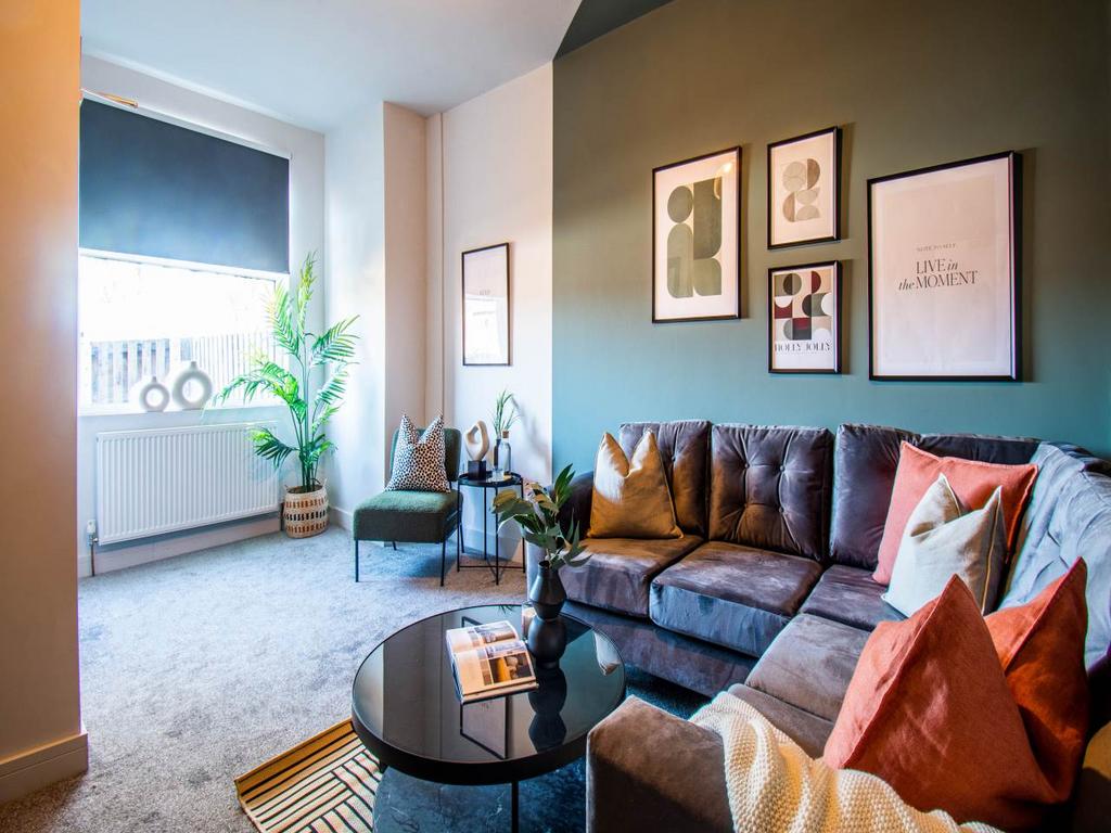 2 Highfield Crescent