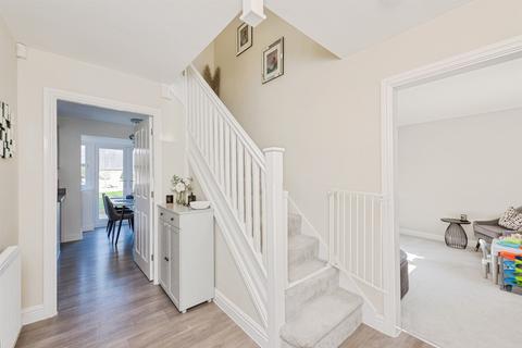 4 bedroom detached house for sale, Croft Close, Two Gates, Tamworth