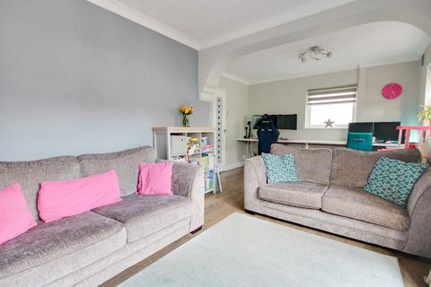 undefined, HAREFIELD! NO CHAIN! SOUTH FACING REAR GARDEN!