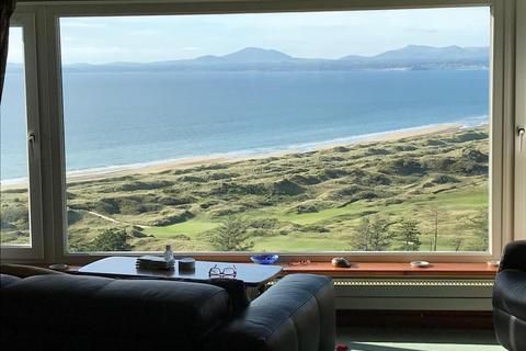 undefined, Eithinog, Harlech
