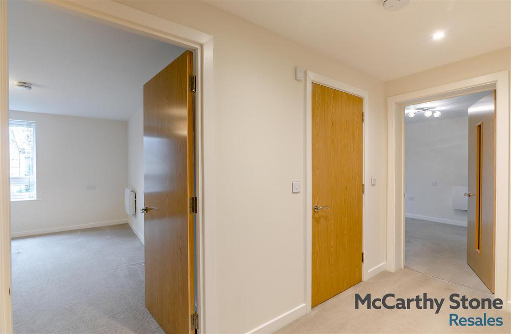 8681015-interior08.jpg