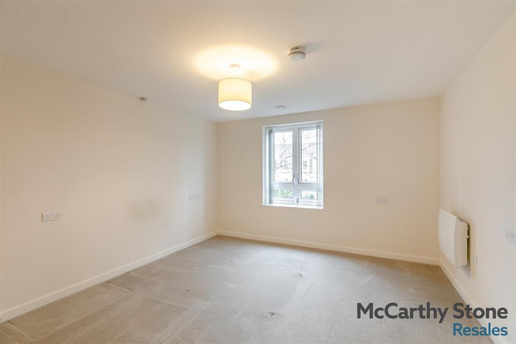 8681015-interior10.jpg