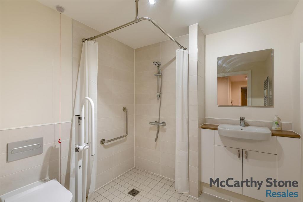 8681015-interior11.jpg