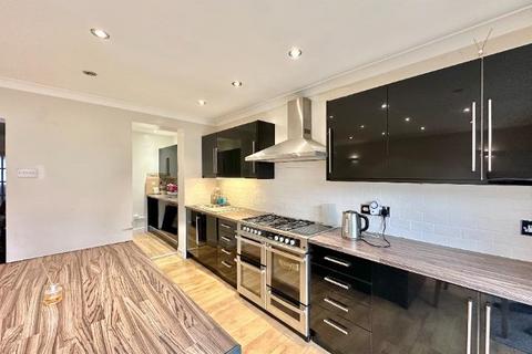 undefined, Kingshill Avenue, Northolt