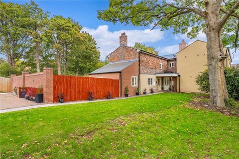undefined, Woodhouse Lane, Priorslee, TF2