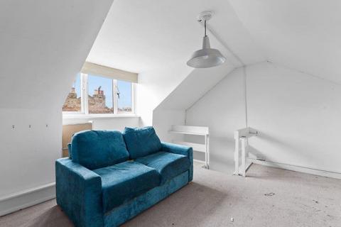 undefined, Roden Street, Holloway, N7