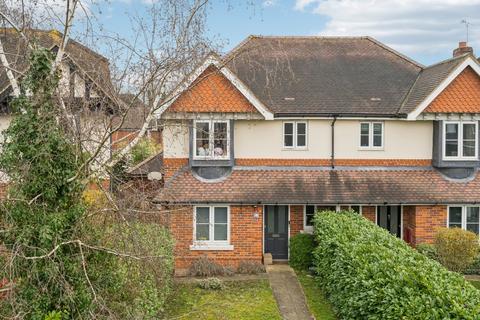 3 bedroom semi-detached house for sale, Swallow Fields, Iver SL0