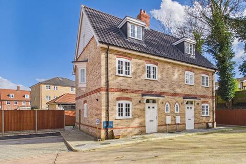 3 bedroom semi-detached house for sale, Abbots Gate, Bury St Edmunds, Suffolk