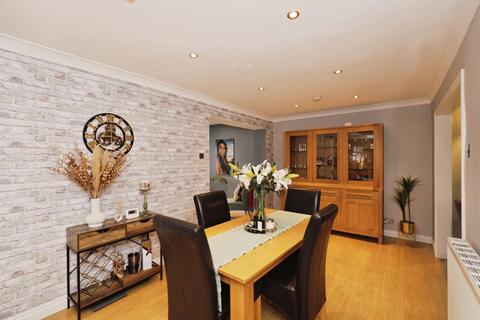 undefined, Castle Close, Killinghall, Harrogate, North Yorkshire, HG3