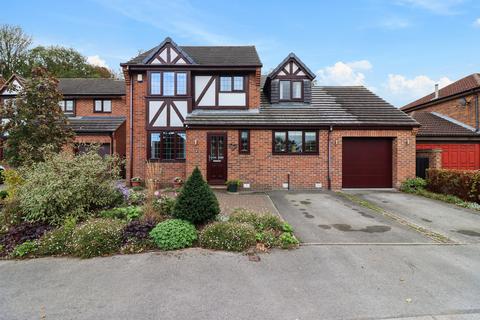 4 bedroom detached house for sale, Rectory Gardens, Todwick, S26