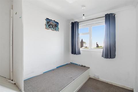 3 bedroom terraced house for sale, Hythe Crescent, Seaford