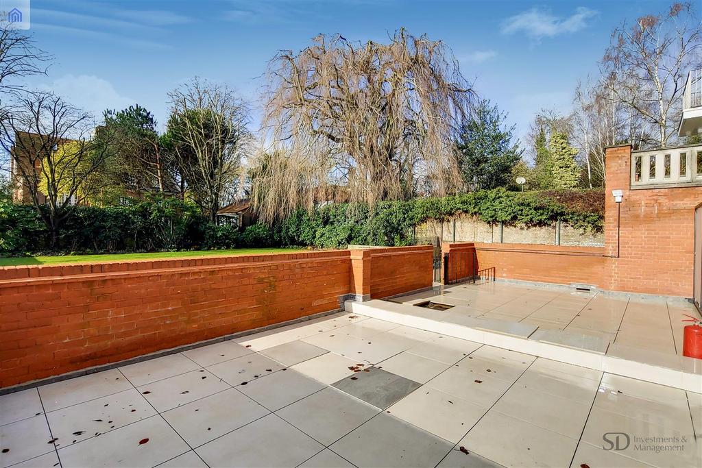 8 Communal Garden-0.jpg