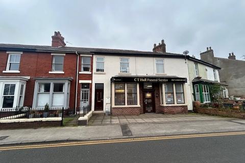 2 bedroom apartment to rent, Station Road, Poulton-le-Fylde, FY6