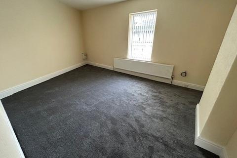 2 bedroom apartment to rent, Station Road, Poulton-le-Fylde, FY6
