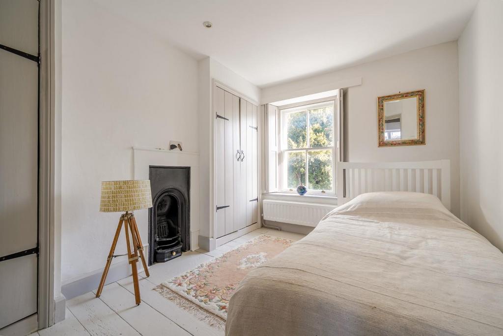 First Floor Single Bedroom.jpg