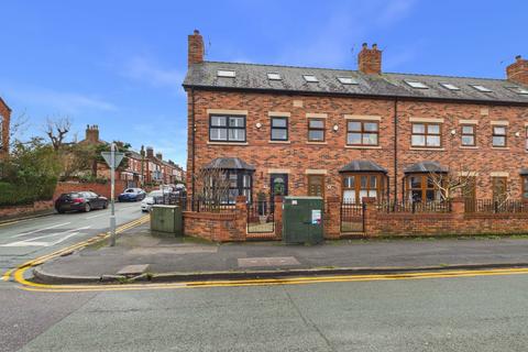 4 bedroom end of terrace house for sale, Knutsford Road, Grappenhall, WA4