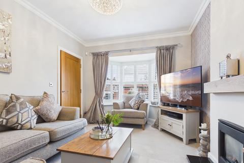 4 bedroom end of terrace house for sale, Knutsford Road, Grappenhall, WA4