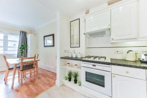 undefined, Albany Court, 18 Plumbers Row, London, E1
