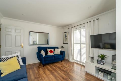 2 bedroom apartment for sale, Princess Avenue, Aldwick, Bognor Regis