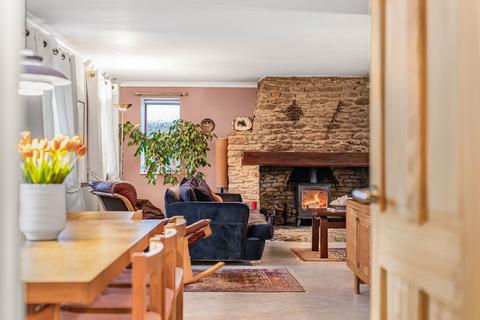 undefined, High Street, Hinton Waldrist, Faringdon, Oxfordshire, SN7