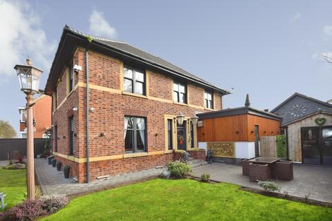 4 bedroom detached house for sale, Scarbrough Avenue, Skegness PE25