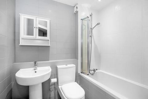 2 bedroom apartment to rent, Chichester Mews, Uffington Road, SE27