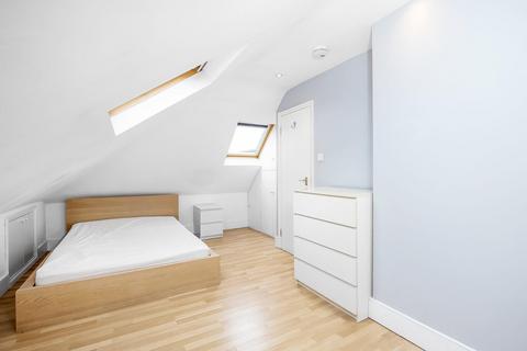 2 bedroom apartment to rent, Chichester Mews, Uffington Road, SE27