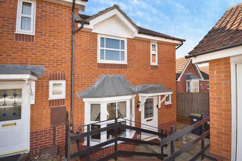 2 bedroom end of terrace house to rent, Victory Way, Sleaford, NG34
