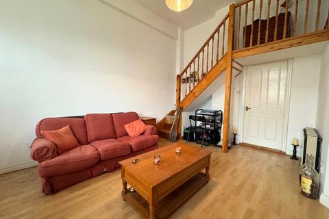 Studio for sale, Garfield Terrace, York, YO26