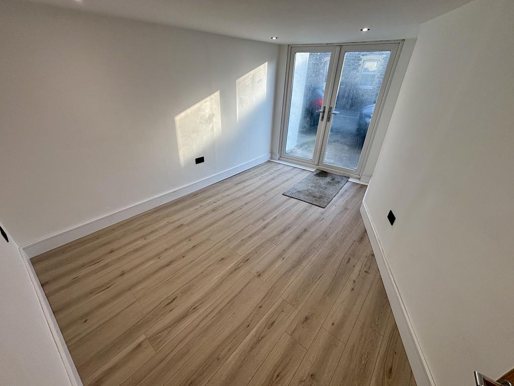 Ground floor bedroom 4
