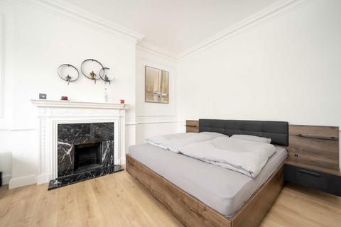 undefined, Hampton Road, Twickenham TW2