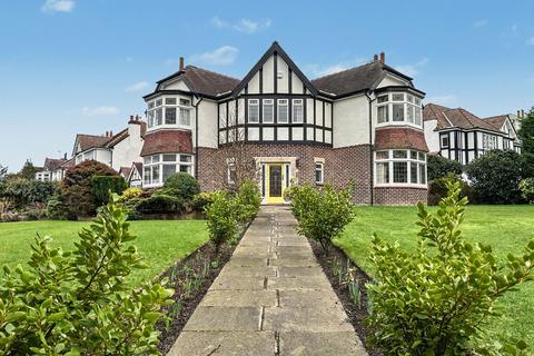 5 bedroom detached house for sale, Waterloo Road, Southport PR8