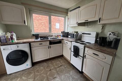 undefined, White Horse Close, Worcester