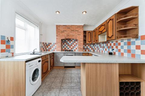 3 bedroom semi-detached house for sale, Eastwood Avenue, March