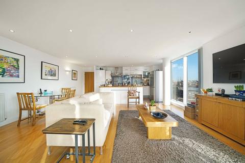 3 bedroom apartment for sale - Alaska Apartments, 22 Western Gateway, London, E16